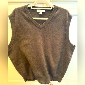 Cypress links V-Neck Brown Sweater Vest